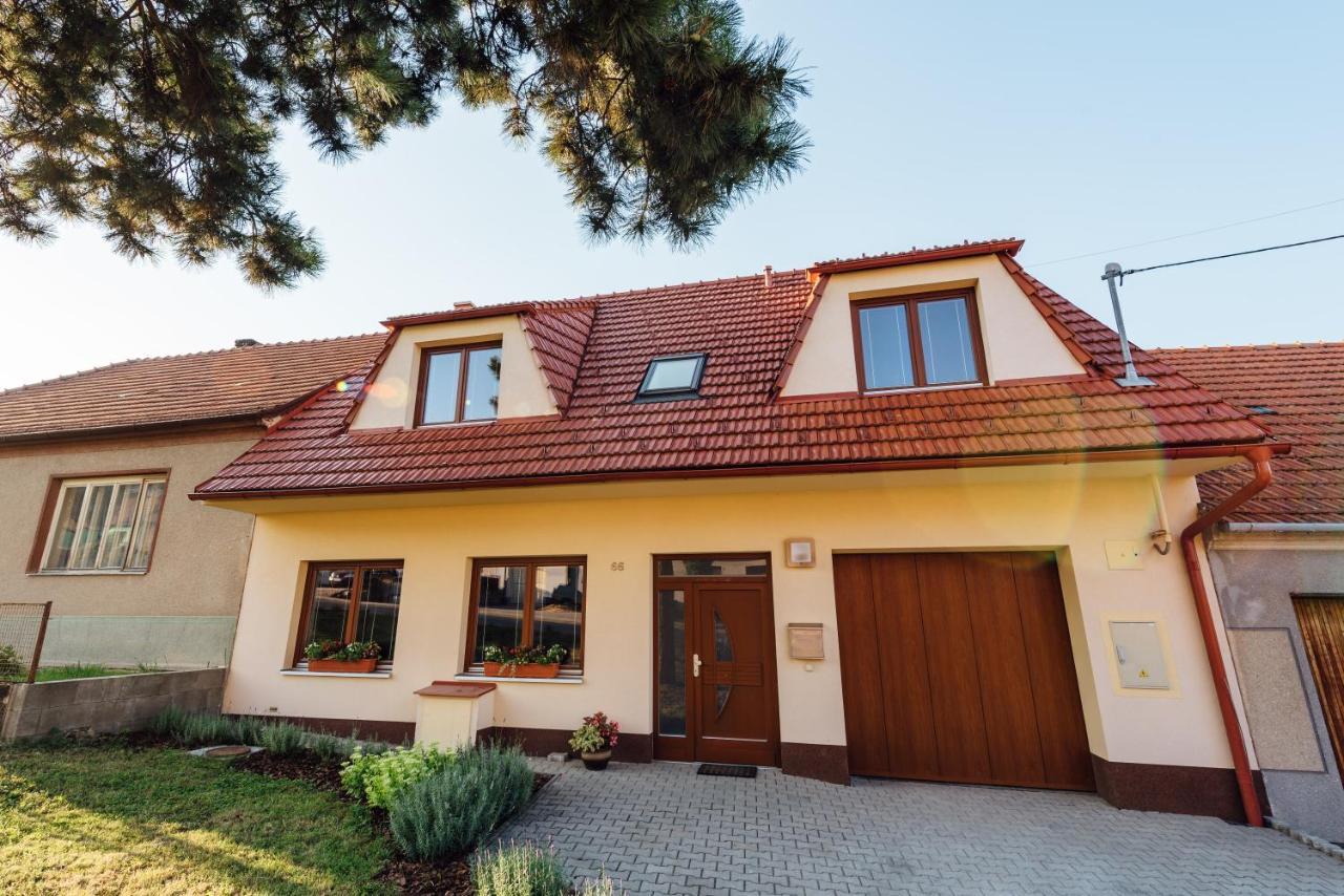 Apartman Pod Borovici Kovalovice Bagian luar foto
