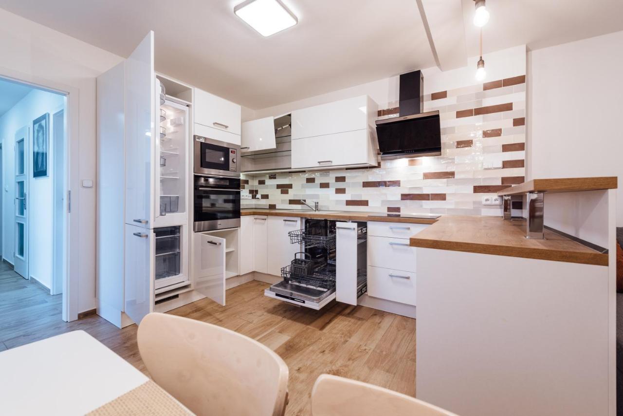 Apartman Pod Borovici Kovalovice Bagian luar foto